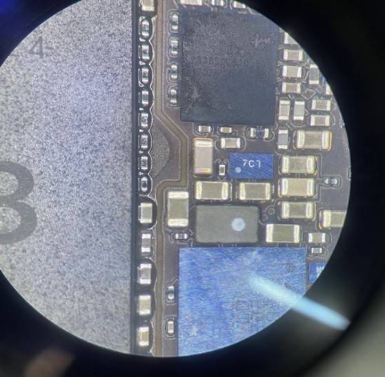 iPhone 11 cell phoneWon't Turn On troubleshooting Figure3