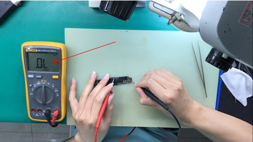 iPhone 8 Plus screen display exception repair