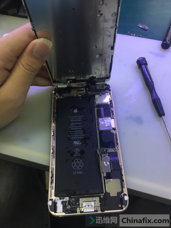 iPhone 6 plus is flooded and cannot be powered on for repair