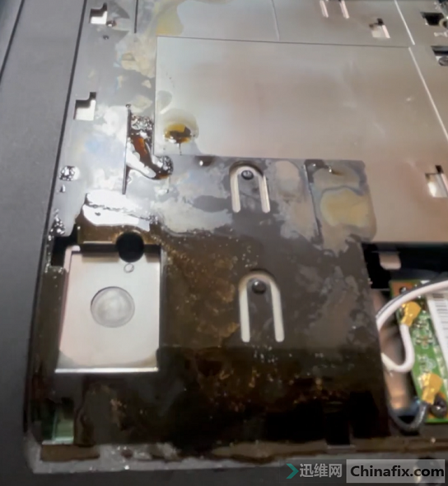 Lenovo Z485 serious water intrusion notebook does not turn on for repair