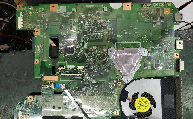 Lenovo B575E notebook Won't Turn On repair