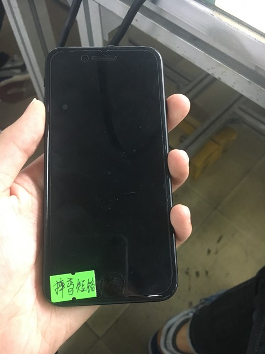 Maintenance of iPhone 7 is not booting after falling
