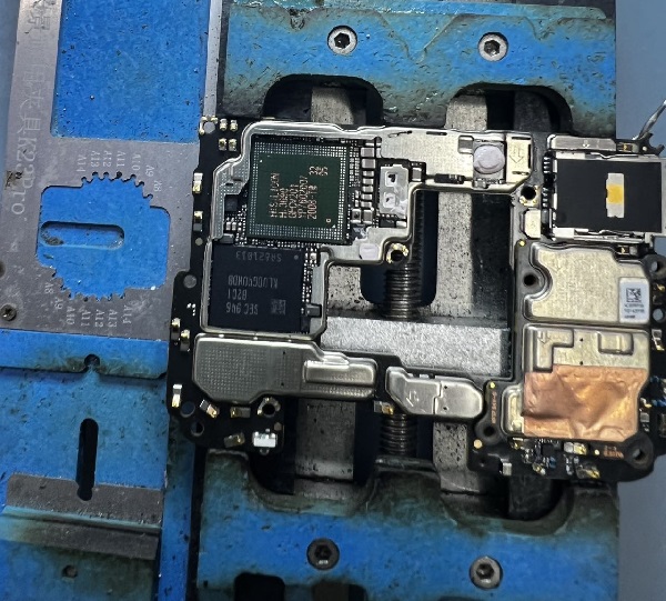 HUAWEI Mate 30 can't be turned on