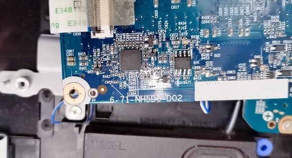 Repair of Raytheon 911 notebook water inlet motherboard with short circuit and no power supply.