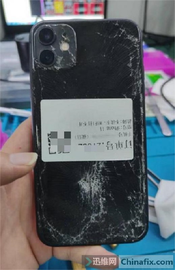 IPhone 11 can't connect to WiFi and bluetooth repair