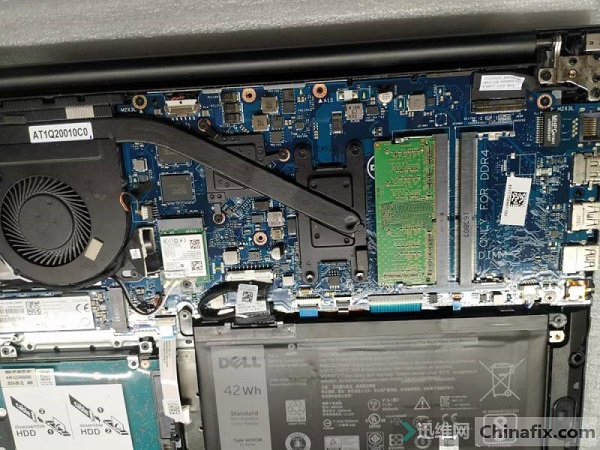 Dell's DELL VOSTRO 14-5468 notebook is not turned on for repair